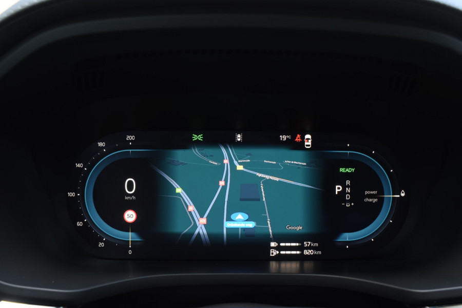 Volvo XC60 T6 350PK Automaat AWD Ultra Dark / Navigatie / 360 Camera / Head Up-Display / Panorama Dak / LM Velgen / Trekhaak