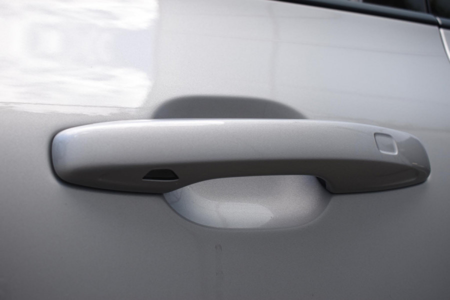 Volvo XC60 T6 350PK Automaat AWD Ultra Dark / Navigatie / 360 Camera / Head Up-Display / Panorama Dak / LM Velgen / Trekhaak