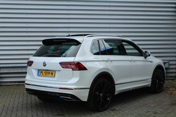 Volkswagen Tiguan 2.0 TSI 221pk 4Motion R Line NL-Auto NAP Panoramadak Clima Cruise Navi Carplay 360 Camera Leder HUD 20"LMV