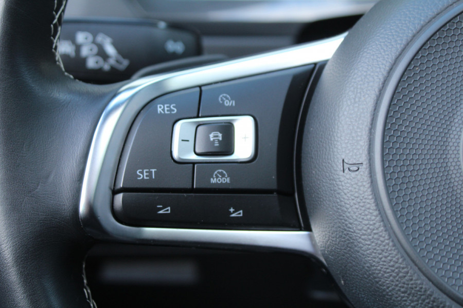 Volkswagen Tiguan 2.0 TSI 221pk 4Motion R Line NL-Auto NAP Panoramadak Clima Cruise Navi Carplay 360 Camera Leder HUD 20"LMV