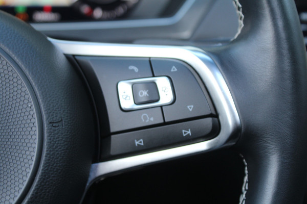 Volkswagen Tiguan 2.0 TSI 221pk 4Motion R Line NL-Auto NAP Panoramadak Clima Cruise Navi Carplay 360 Camera Leder HUD 20"LMV