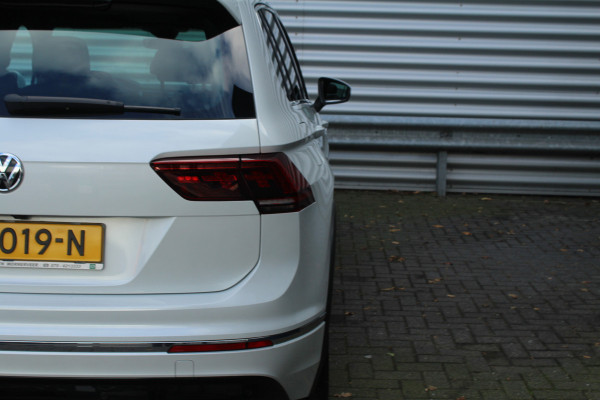 Volkswagen Tiguan 2.0 TSI 221pk 4Motion R Line NL-Auto NAP Panoramadak Clima Cruise Navi Carplay 360 Camera Leder HUD 20"LMV