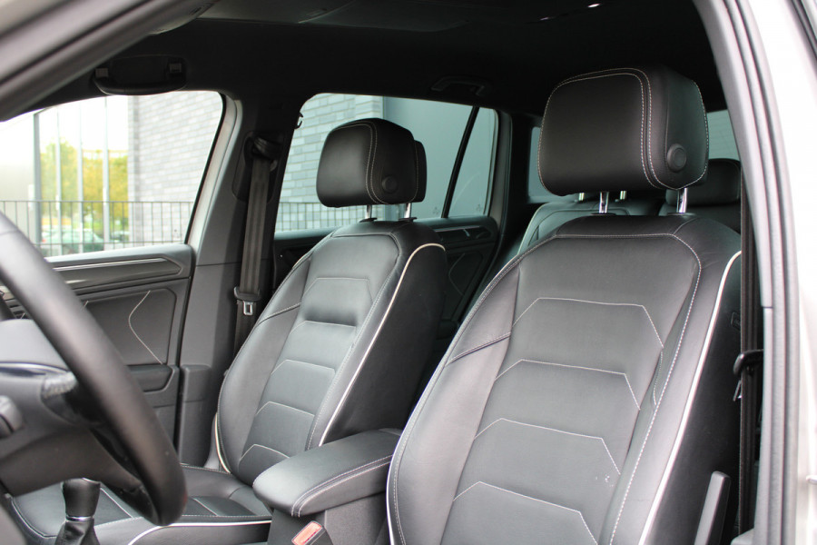 Volkswagen Tiguan 1.4 TSI ACT Comfortline Business | NAP! | R-LINE | DYNAUDIO | STOELVERWARMING | ELEK.TREKHAAK |