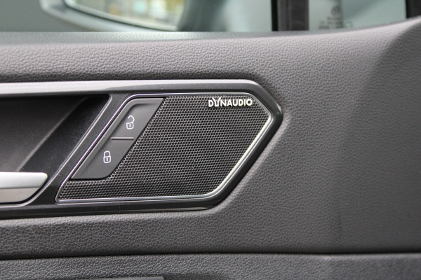 Volkswagen Tiguan 1.4 TSI ACT Comfortline Business | NAP! | R-LINE | DYNAUDIO | STOELVERWARMING | ELEK.TREKHAAK |