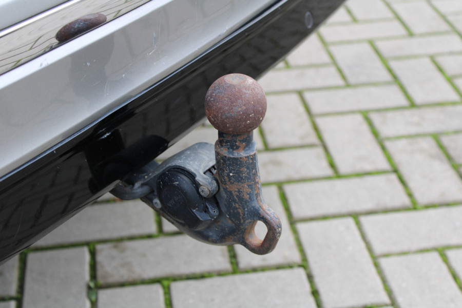 Volkswagen Tiguan 1.4 TSI ACT Comfortline Business | NAP! | R-LINE | DYNAUDIO | STOELVERWARMING | ELEK.TREKHAAK |