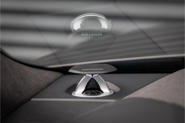 Lamborghini Urus 4.0 V8 Hybrid SE -Grigio Keres