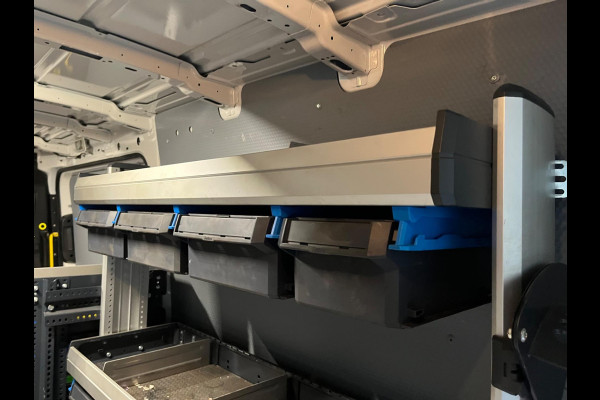 Volkswagen Crafter Automaat DSG Servicewagen 35 2.0 TDI euro6 140PK L3H2 (oude L2H1) Highline 3Persoons, SORTIMO, RIJKLAARPRIJS