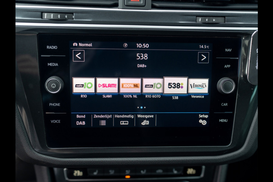 Volkswagen Tiguan 1.5 TSI ACT Highline Business R | LED | Trekhaak wegkl. | Elk. A-klep | Stoelverw. | Prijs Rijklaar!! Volkswagen Tiguan 1.5 TSI ACT Highline Business R | LED | Trekhaak wegkl. | Elk. A-klep | Stoelverw. | Prijs Rijklaar!!