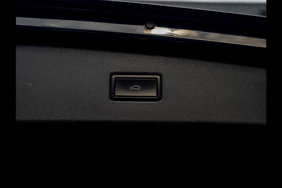 Volkswagen Tiguan 1.5 TSI ACT Highline Business R | LED | Trekhaak wegkl. | Elk. A-klep | Stoelverw. | Prijs Rijklaar!! Volkswagen Tiguan 1.5 TSI ACT Highline Business R | LED | Trekhaak wegkl. | Elk. A-klep | Stoelverw. | Prijs Rijklaar!!