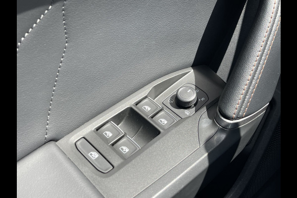 CUPRA Leon Sportstourer 1.4 e-Hybrid VZ Performance | Pano | Camera | CarPlay | ACC | LED | Keyless | 19 inch