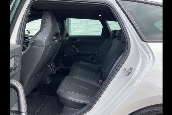 CUPRA Leon Sportstourer 1.4 e-Hybrid VZ Performance | Pano | Camera | CarPlay | ACC | LED | Keyless | 19 inch