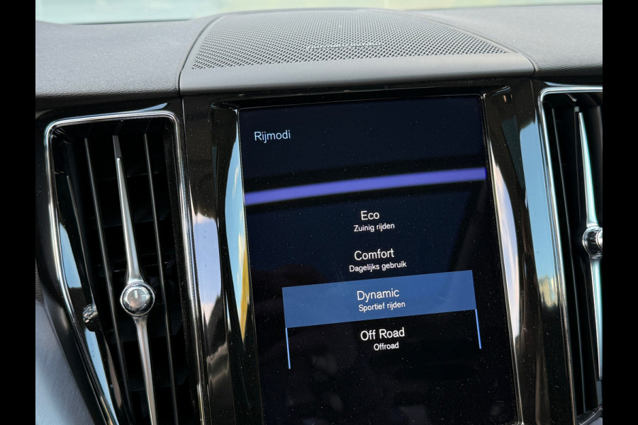 Volvo XC60 2.0 B5 Exclusive Pano|H&K|Adap Cruise|HuD|360cam