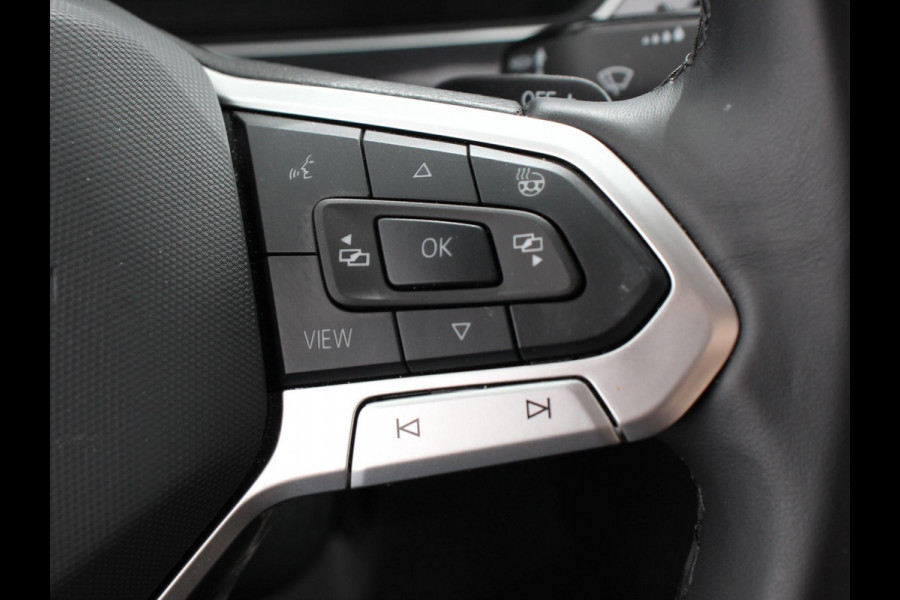 Volkswagen Tiguan Allspace 1.5 TSI DSG7 MOVE DEMO 7-Persoons Trekhaak Navigatie Apple Carplay/Android Auto Camera Parkeersensoren Adaptive Cruise Control  Winterpack Full LED Climate Control