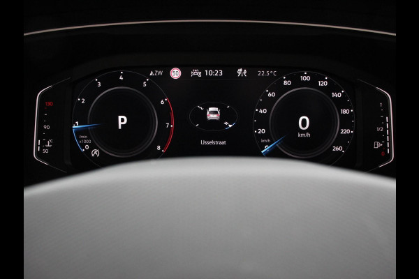 Volkswagen Tiguan Allspace 1.5 TSI DSG7 MOVE DEMO 7-Persoons Trekhaak Navigatie Apple Carplay/Android Auto Camera Parkeersensoren Adaptive Cruise Control  Winterpack Full LED Climate Control