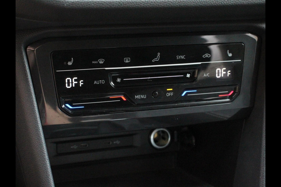 Volkswagen Tiguan Allspace 1.5 TSI DSG7 MOVE DEMO 7-Persoons Trekhaak Navigatie Apple Carplay/Android Auto Camera Parkeersensoren Adaptive Cruise Control  Winterpack Full LED Climate Control