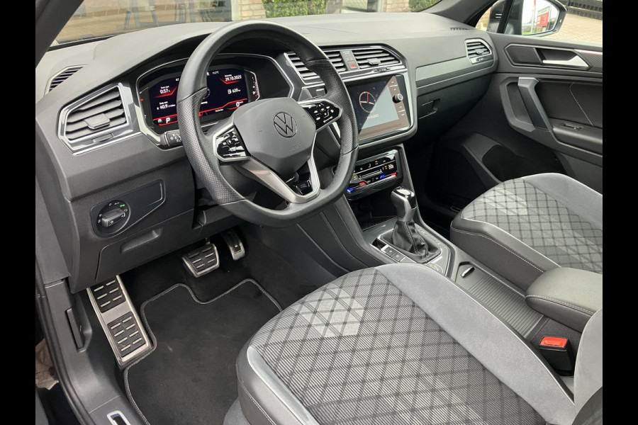 Volkswagen Tiguan 2.0 TDI R-Line Business+ | Black Style | Trekhaak | LED | ACC