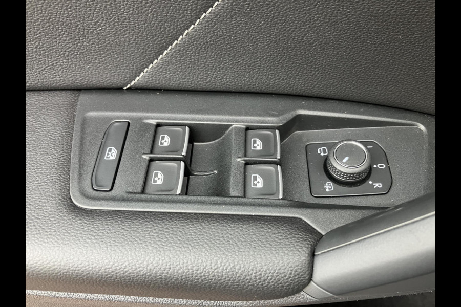 Volkswagen Tiguan 2.0 TDI R-Line Business+ | Black Style | Trekhaak | LED | ACC