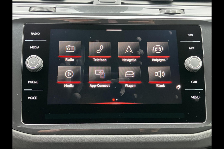 Volkswagen Tiguan 2.0 TDI R-Line Business+ | Black Style | Trekhaak | LED | ACC