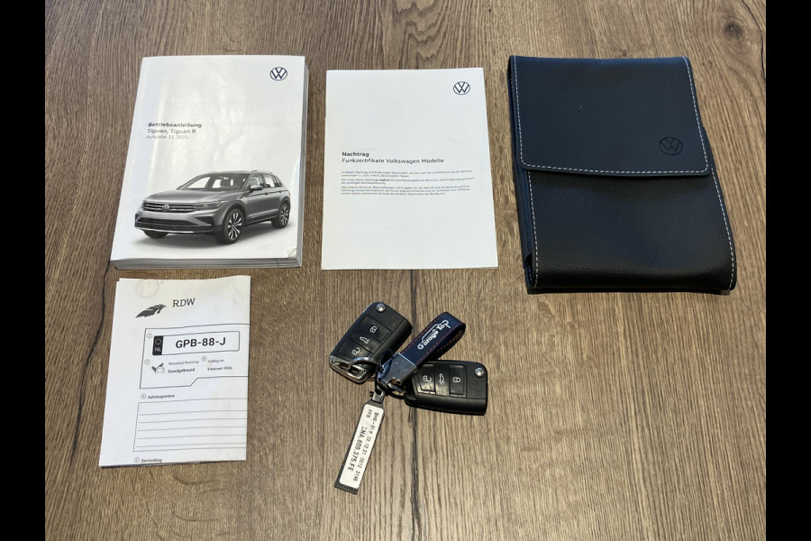 Volkswagen Tiguan 2.0 TDI R-Line Business+ | Black Style | Trekhaak | LED | ACC