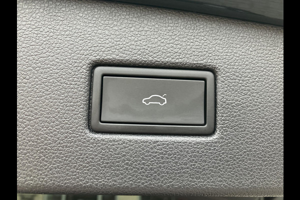 Volkswagen Tiguan 2.0 TDI R-Line Business+ | Black Style | Trekhaak | LED | ACC