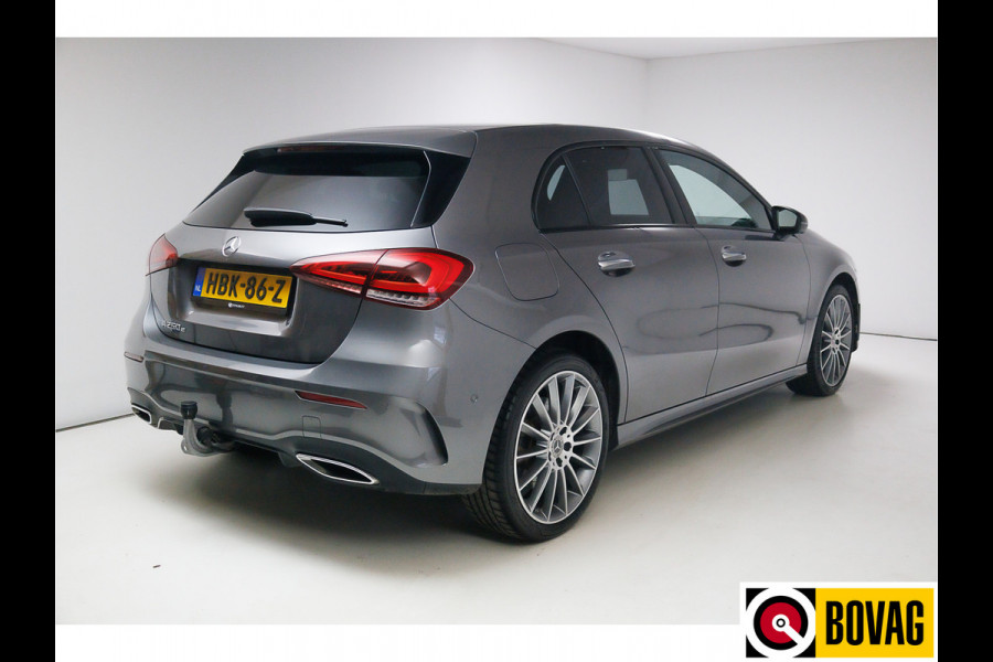 Mercedes-Benz A-Klasse 250 e Premium Plus AMG 218 PK | Pano | Leer | Head-up | Trekhaak Widescreen, 19 inch, 360 camera, VOL!!! Mercedes-Benz A-Klasse 250 e Premium Plus AMG 218 PK | Pano | Leer | Head-up | Trekhaak Widescreen, 19 inch, 360 camera, VOL!!!