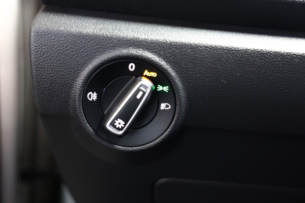 Volkswagen T-Roc Cabrio 1.5 TSI R-Line DSG NAVI PDC ACC Park+Side Ass. '21