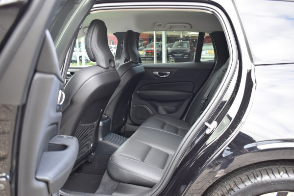 Volvo V60 T6 AWD 350PK Plug-in Hybrid Plus Dark | Lighting | 360 Camera | Harman/Kardon | 19"LMV | Leder | Stuurverwarming