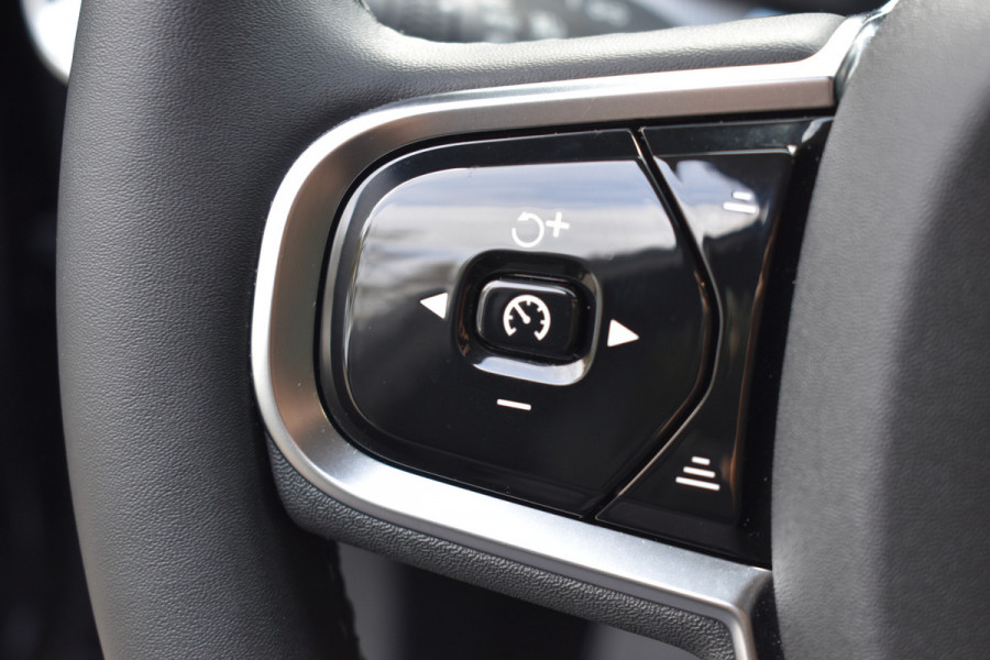 Volvo V60 T6 AWD 350PK Plug-in Hybrid Plus Dark | Lighting | 360 Camera | Harman/Kardon | 19"LMV | Leder | Stuurverwarming