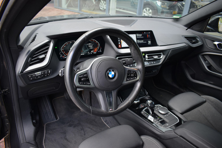 BMW 2 Serie Gran Coupé 218i High Executive | Apple CarPlay | Half Leer | M-Stuur | Virtual