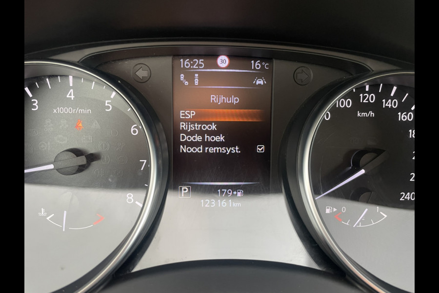 Nissan QASHQAI 1.2 Tekna | Pano-Dak | Trekhaak | Navi | Camera | Climate