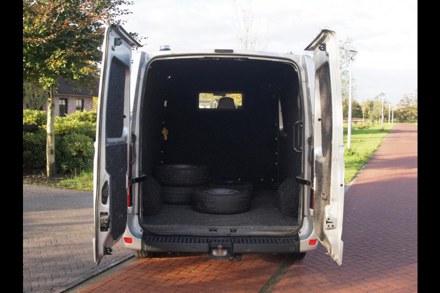 Renault Master T28 2.3 dCi 135 L1H1 | Camera | Trekhaak | 136PK | Nieuwstaat |