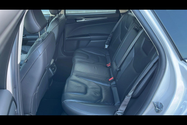 Ford Mondeo Wagon 2.0 IVCT HEV Titanium | Adaptieve cruise control | Trekhaak | Winter pack | Full LED | Vol leder