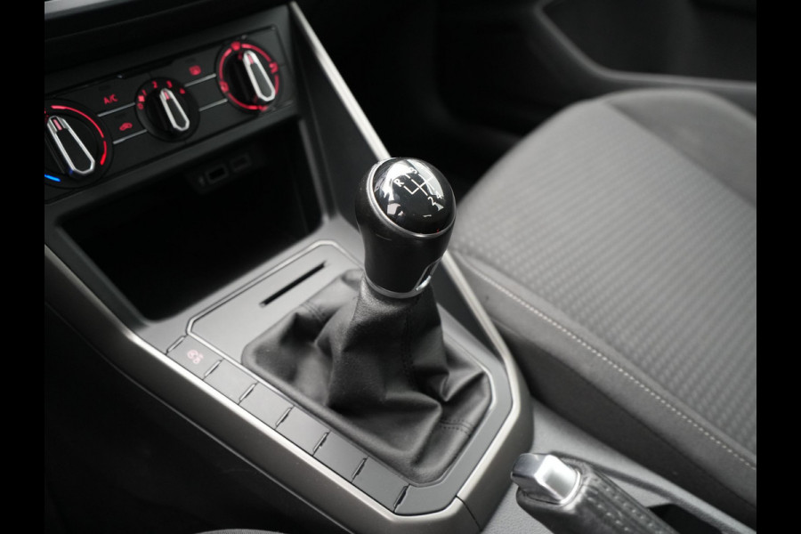 Volkswagen Polo 1.0 TSI 95pk Comfortline Business Navigatie Acc Carplay Dab 30