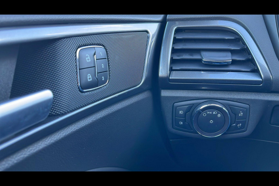 Ford Mondeo Wagon 2.0 IVCT HEV Titanium | Adaptieve cruise control | Trekhaak | Winter pack | Full LED | Vol leder