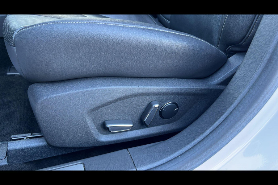 Ford Mondeo Wagon 2.0 IVCT HEV Titanium | Adaptieve cruise control | Trekhaak | Winter pack | Full LED | Vol leder