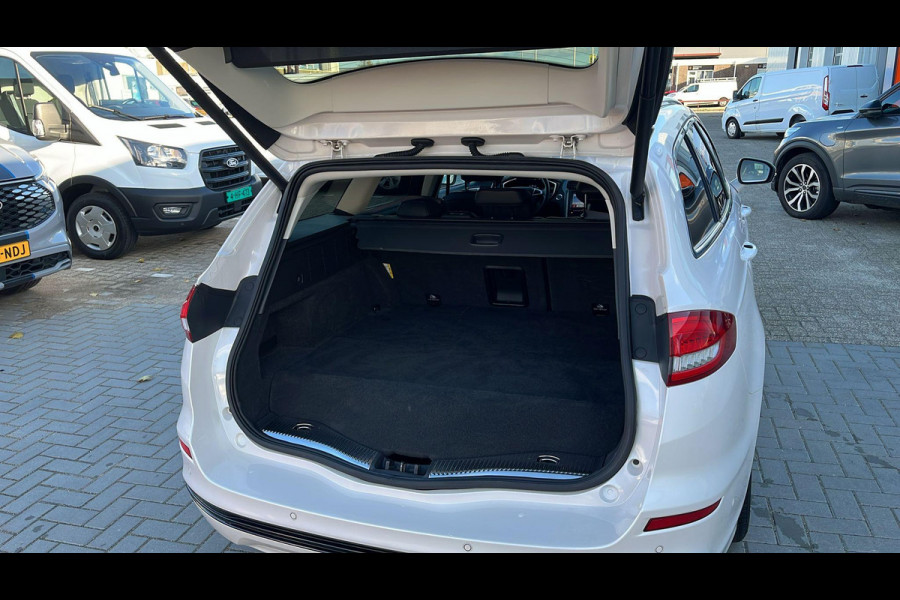 Ford Mondeo Wagon 2.0 IVCT HEV Titanium | Adaptieve cruise control | Trekhaak | Winter pack | Full LED | Vol leder