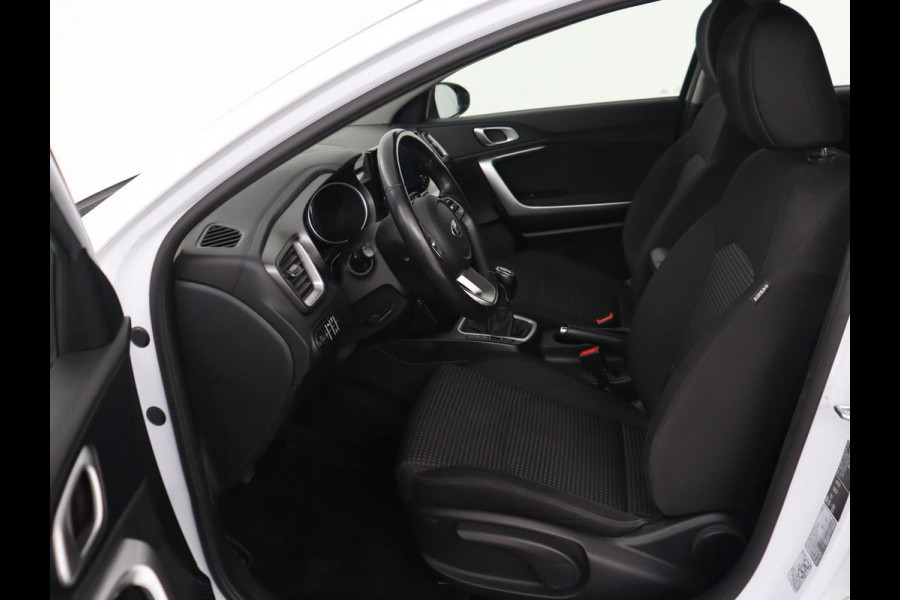 Kia Ceed 1.0 T-GDi Comfortline | Trekhaak | Achteruitrijcamera | Carplay | Cruise Control | LED |