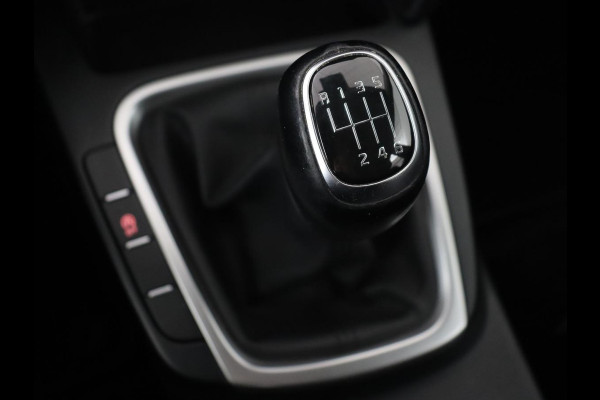 Kia Ceed 1.0 T-GDi Comfortline | Trekhaak | Achteruitrijcamera | Carplay | Cruise Control | LED |