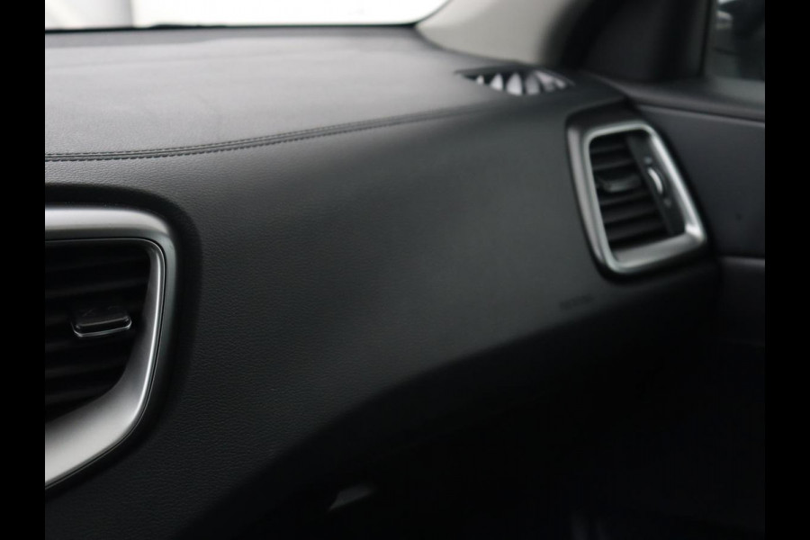 Kia Ceed 1.0 T-GDi Comfortline | Trekhaak | Achteruitrijcamera | Carplay | Cruise Control | LED |