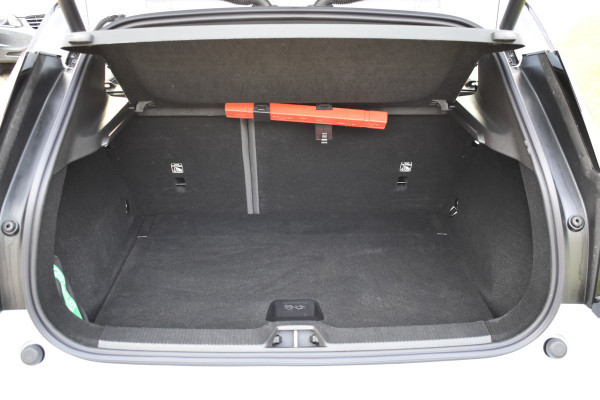 Volvo EX30 Extended Range 272PK Plus 69 kWh | Trekhaak | H&K | ACC | Blis | Stoelverwarming | Camera |