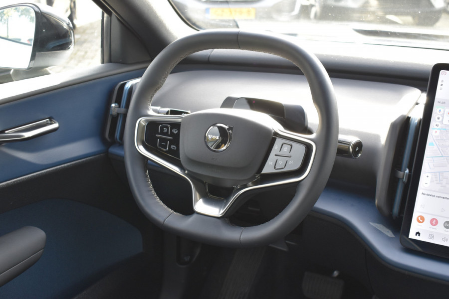 Volvo EX30 Extended Range 272PK Plus 69 kWh | Trekhaak | H&K | ACC | Blis | Stoelverwarming | Camera |
