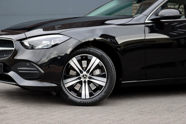 Mercedes-Benz C-Klasse Estate 300 e Luxury Line | Panoramadak | Camera | Cruise Control | Sfeerverlichting | Dodehoekassistent | High Perf. LED | Apple Carplay/Android Auto | Stoelverwarming | Mercedes-Benz C-Klasse Estate 300 e Luxury Line | Panoramadak | Camera | Cruise Control | Sfeerverlichting | Dodehoekassistent | High Perf. LED | Apple Carplay/Android Auto | Stoelverwarming |