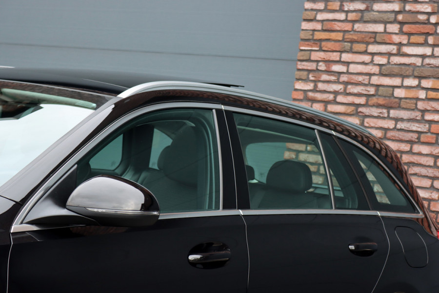 Mercedes-Benz C-Klasse Estate 300 e Luxury Line | Panoramadak | Camera | Cruise Control | Sfeerverlichting | Dodehoekassistent | High Perf. LED | Apple Carplay/Android Auto | Stoelverwarming | Mercedes-Benz C-Klasse Estate 300 e Luxury Line | Panoramadak | Camera | Cruise Control | Sfeerverlichting | Dodehoekassistent | High Perf. LED | Apple Carplay/Android Auto | Stoelverwarming |