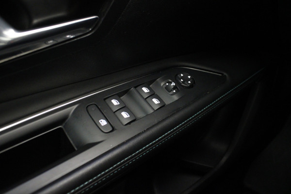 Peugeot 5008 1.2 PureTech Allure |Stoelverwarming|Navi|