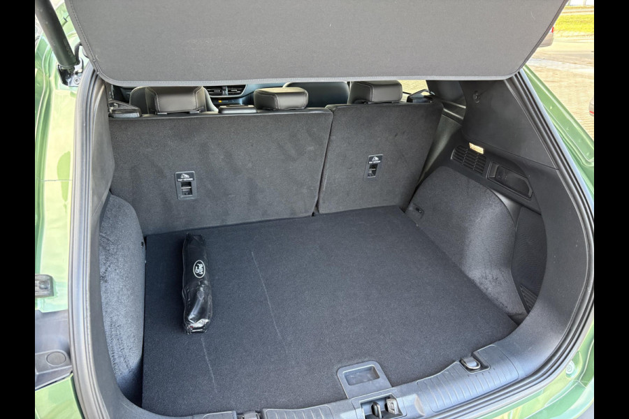 Ford Kuga 2.5 FHEV Active X | 190pk | Driver Assistance Pack | Technology Pack | Winterpack | Panoramadak | All Weather Banden | Geen stekker nodig