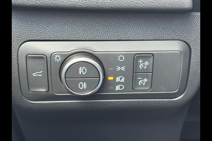 Ford Kuga 2.5 FHEV Active X | 190pk | Driver Assistance Pack | Technology Pack | Winterpack | Panoramadak | All Weather Banden | Geen stekker nodig