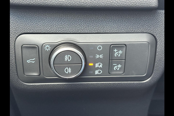 Ford Kuga 2.5 FHEV Active X | 190pk | Driver Assistance Pack | Technology Pack | Winterpack | Panoramadak | All Weather Banden | Geen stekker nodig