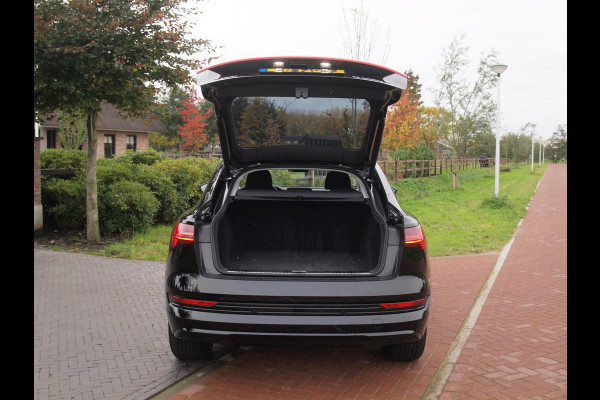 Audi e-tron Sportback 55 quattro edition 95 kWh | DAB | Black Optic | Parkeersensoren | NL-Auto | Audi e-tron Sportback 55 quattro edition 95 kWh | DAB | Black Optic | Parkeersensoren | NL-Auto |