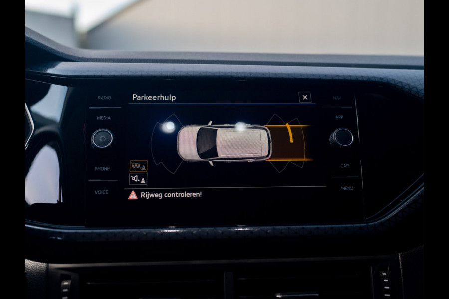 Volkswagen T-Cross 1.0 TSI R-Line | LED | Stoel verw. | Climate control | Adapt. Cr. | Prijs Rijklaar!!