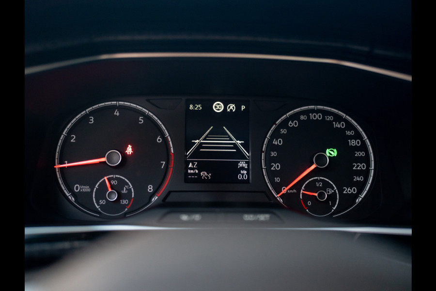 Volkswagen T-Cross 1.0 TSI R-Line | LED | Stoel verw. | Climate control | Adapt. Cr. | Prijs Rijklaar!!